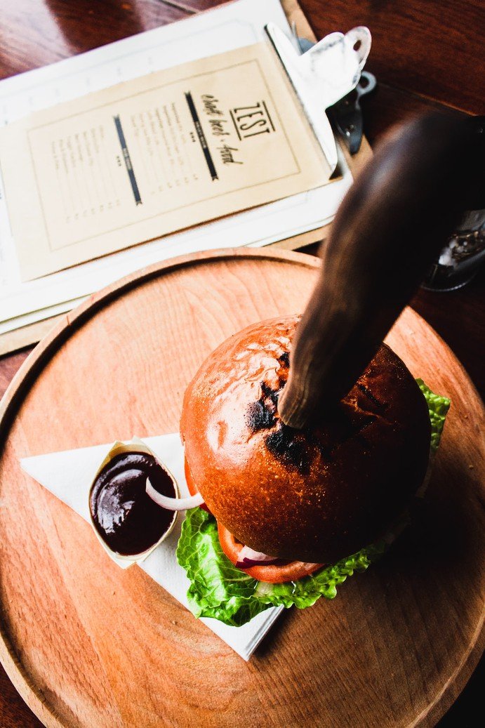 Mouthwatering Hamburger Recipes to Amp Up Your Weekend Grilling